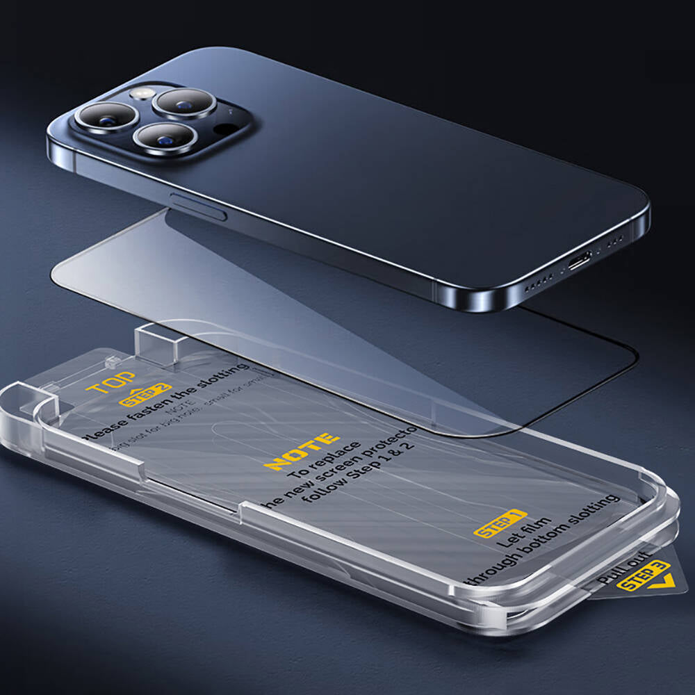 SQ-008 Kolay Uygulama Aparatlı Oleofobik Darbeye Dayanıklı iPhone 14 Plus Ekran Koruyucu